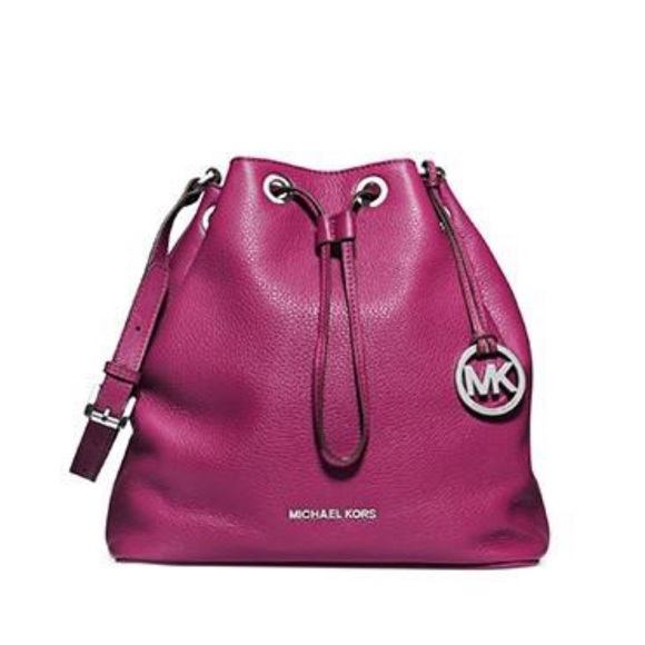 NWT LARGE JULES LEATHER DRAWSTRING SHOULDER BAG - Picture 4 of 6